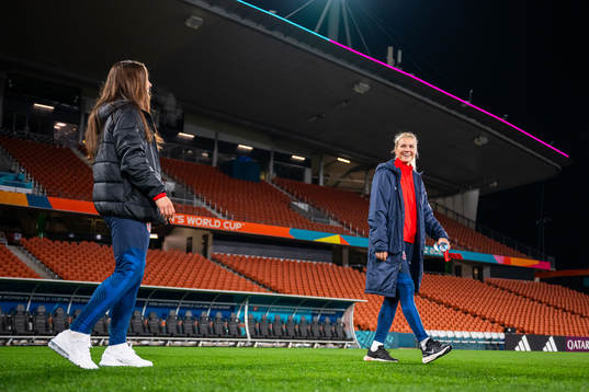 Tuva Hansen and Ada Hegerberg of the Norwegian women’s