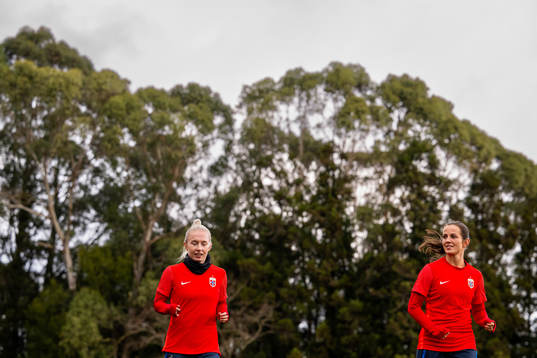 Thea Bjelde and Tuva Hansen of the Norwegian women’s
