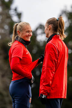 Frida Maanum and Caroline Graham Hansen of the Norwegian