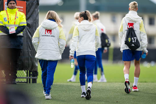 Team Manager Marika Domanski Lyfors and Kosovare Asllani of