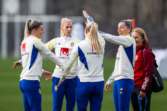 Olivia Schough, Sofia Jakobsson, Stina Lennartsson and