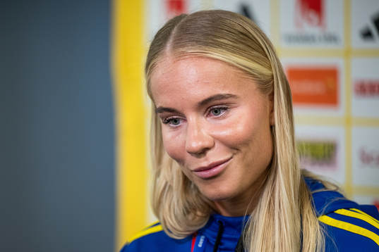 Stina Lennartsson of the Swedish women's football team at a