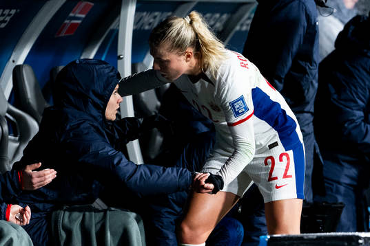 Ada Hegerberg and Sophie Román Haug of Norway