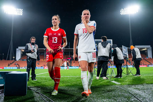 Lia Wälti of Switzerland and Frida Maanum of Norway