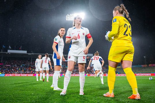 Vilde Bøe Risa and Maren Mjelde of Norway
