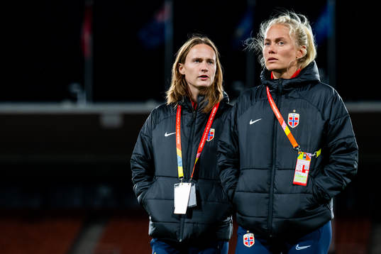Caroline Graham Hansen and Guro Bergsvand of Norway