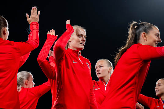 Mathilde Harviken of Norway warms up