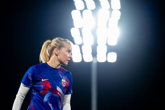 Ada Hegerberg of Norway warms up