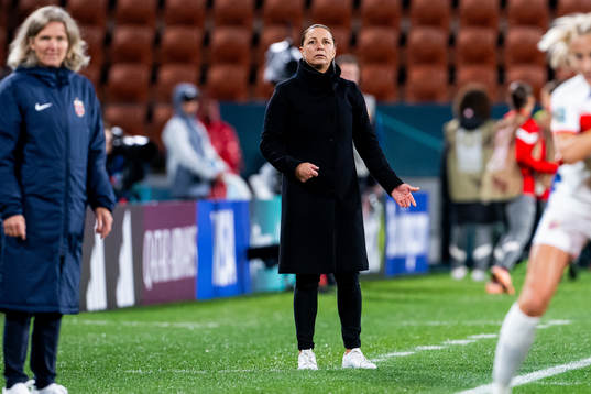 Head coach Inka Grings of Switzerland