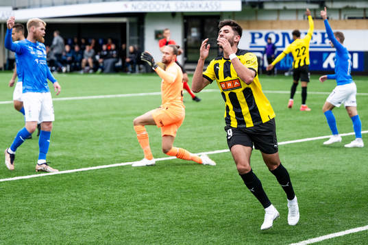 Filip Trpcevski of BK Häcken looks dejected