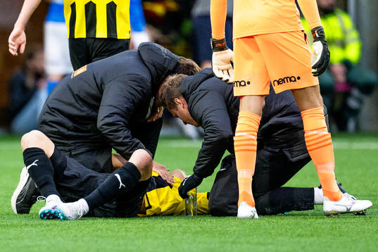 Kristoffer Lund Hansen of BK Häcken recieves medical
