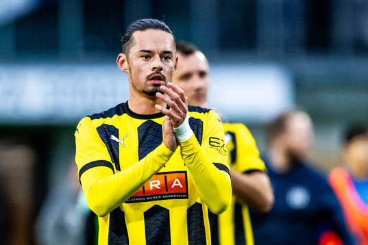 Amor Layouni of BK Häcken looks dejected