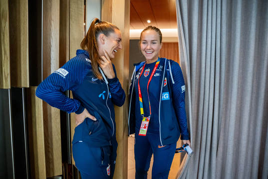 Vilde Bøe Risa and Guro Reiten of the Norwegian women’s