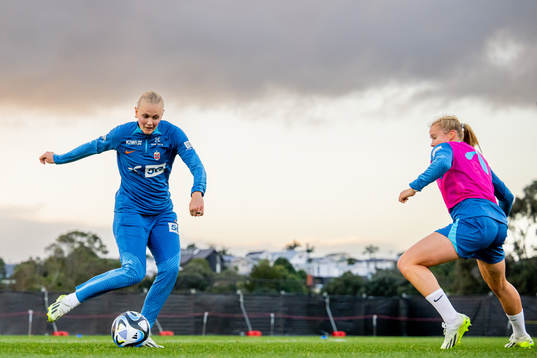 Karina Sævik and Julie Blakstad of the Norwegian women’s