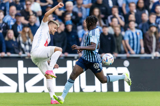 Martin Frýdek of Luzern and Joel Asoro of Djurgården