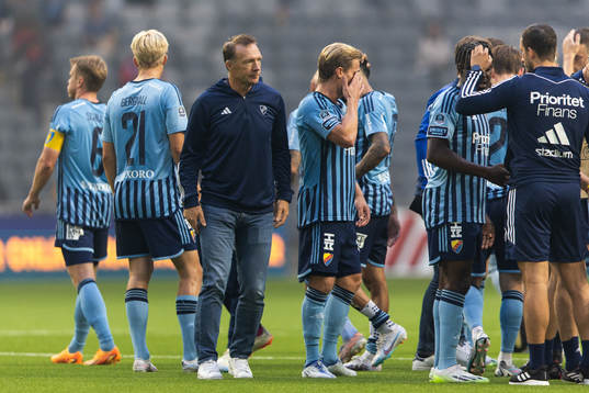 Kim Bergstrand, head coach of Djurgården looks dejected