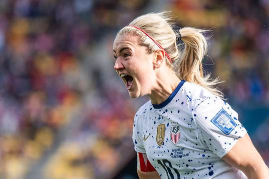 Lindsey Horan of USA celebrates