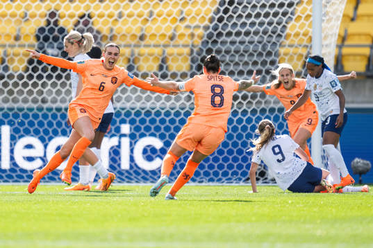 Jill Roord of Netherlands celebrates
