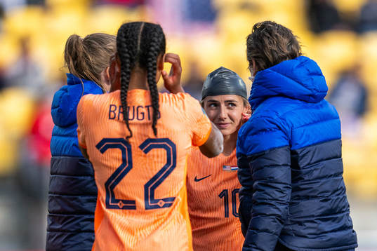 Danielle van de Donk of Netherlands with a rubber cap