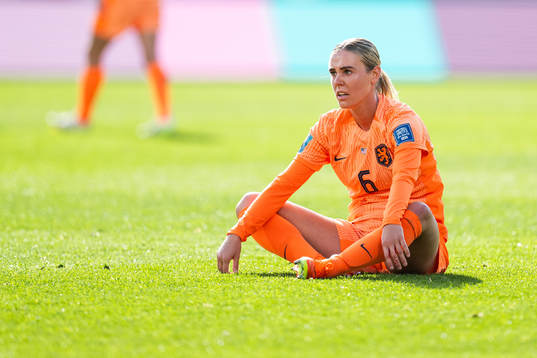 Jill Roord of Netherlands looks dejected