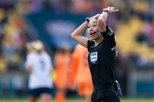 Referee Yoshimi Yamashita
