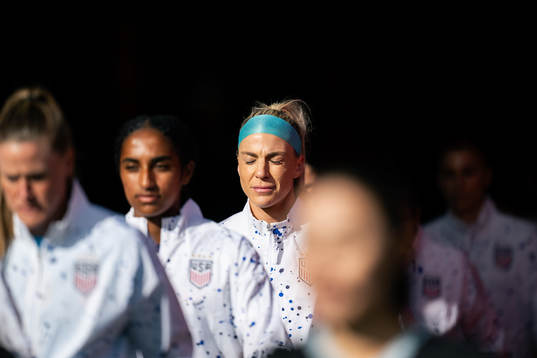 Naomi Girma and Julie Ertz of USA