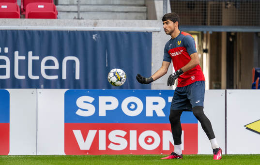 Goalkeeper Sergey Mikayelyan of Pyunik