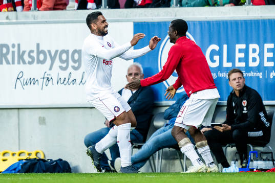 Juan Bravo of Pyunik celebrates with team