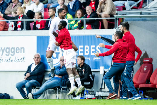 Juan Bravo of Pyunik celebrates with team