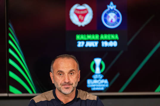 Iegishe Melikian, head coach of Pyunik