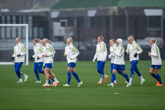 Sofia Jakobsson, Olivia Schough, Anna Sandberg, Rebecka