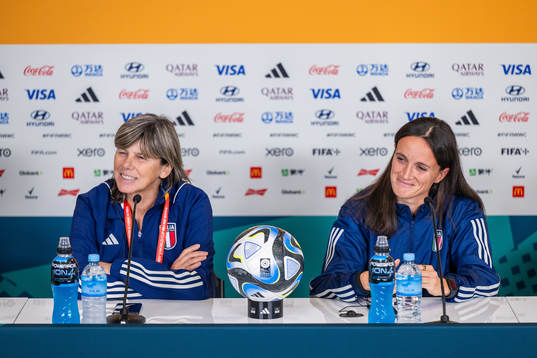 Head coach Milena Bertolini and Barbara Bonansea of the