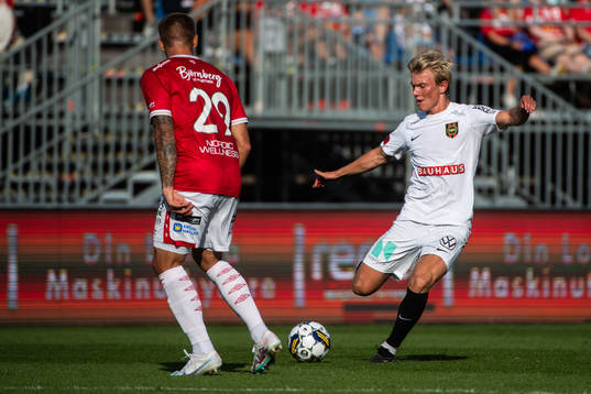 Degerfors Douglas Bergqvist och Brommapojkarnas Alexander