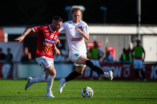 Degerfors Rasmus Örqvist och Brommapojkarnas Tim Waker