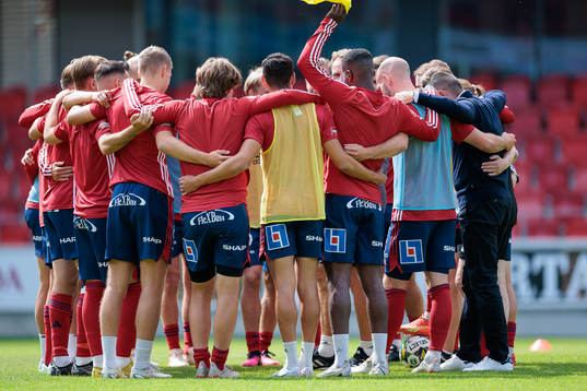 Östers spelare samlas