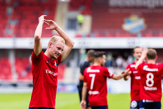 Östers Adam Bergmark Wiberg jublar