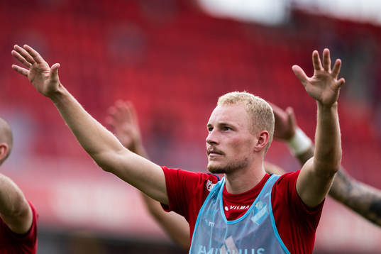 Östers Adam Bergmark Wiberg jublar