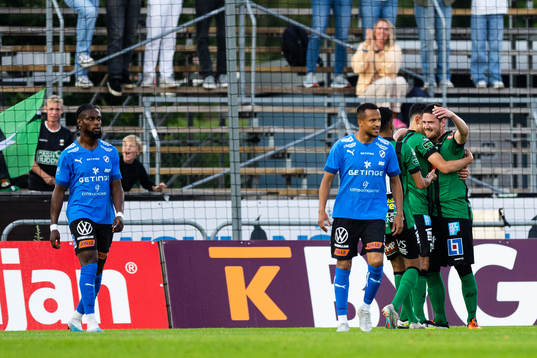 Varbergs Robin Tranberg jublar