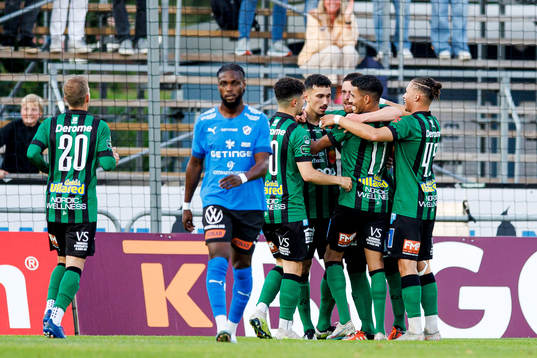 Varbergs spelare jublar