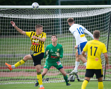 IFK Hässleholms Viktor Ahlgren I matchen i div. 2
