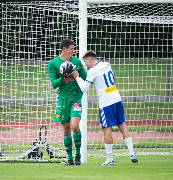 IFK Hässleholms målvakt Victor Stulic I matchen i div. 2