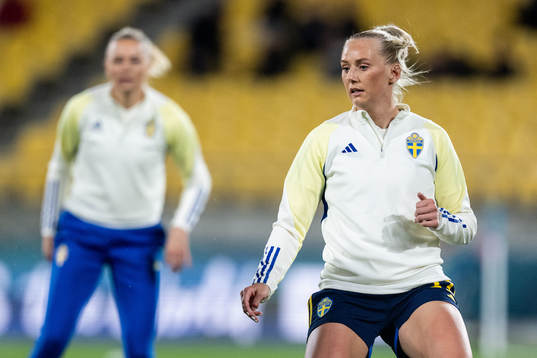 Fridolina Rolfö and Stina Blackstenius of Sweden