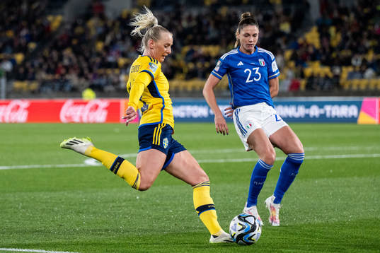 Stina Blackstenius of Sweden and Cecilia Salvai of Italy