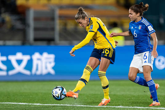 Filippa Angeldahl of Sweden and Manuela Giugliano of Italy