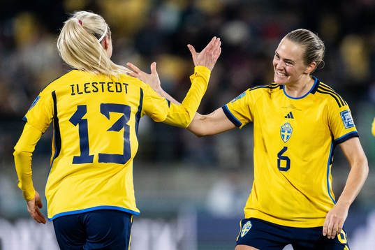 Amanda Ilestedt of Sweden celebrates with Magdalena Eriksson