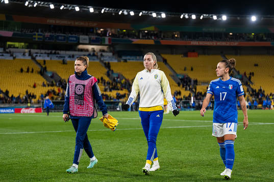 Linda Sembrant of Sweden and Lisa Boattin of Italy (right)