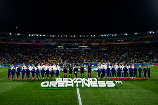 Players of Sweden and of Italy