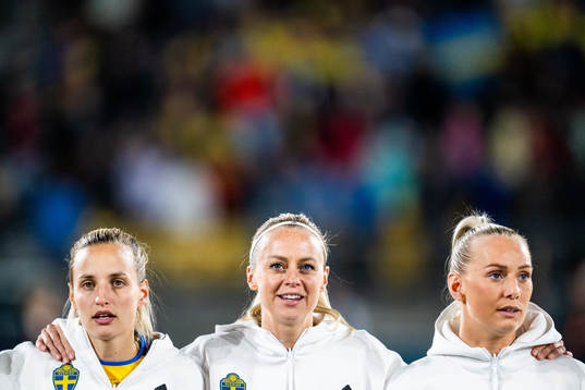 Nathalie Björn, Amanda Ilestedt and Stina Blackstenius of