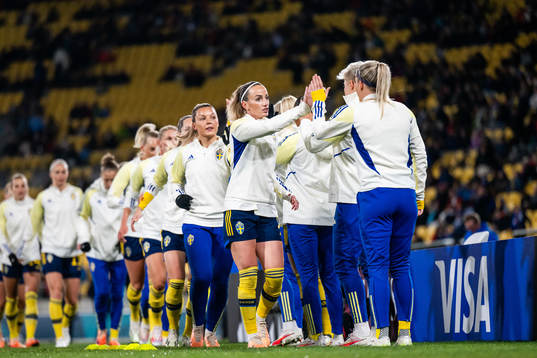 Johanna Rytting Kaneryd and Kosovare Asllani of Sweden with