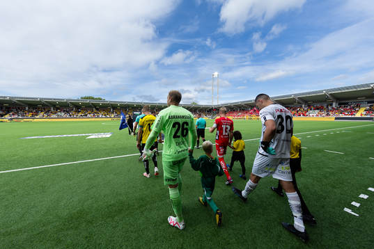 Häckens målvakt Peter Abrahamsson  Elfsborgs målvakt